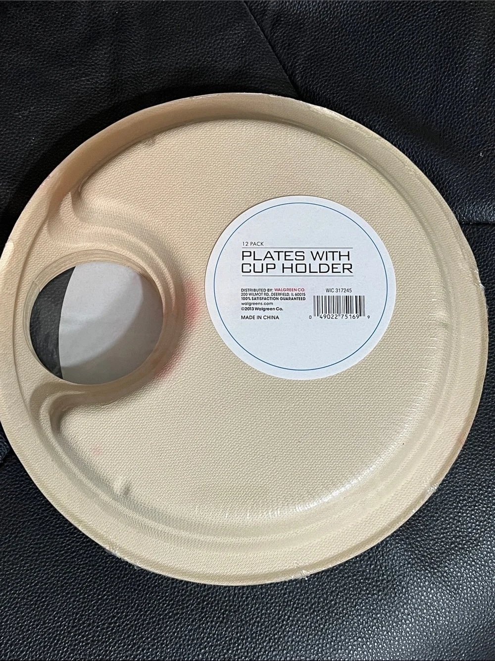 Living Solutions Plates with Cup Holder | 12-Pack Compostable Microwave Safe